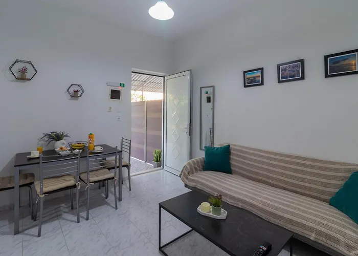 Beachside Apartment-1 Αφάντου