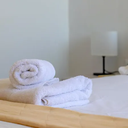 شقة Beachside Apartment-1 *