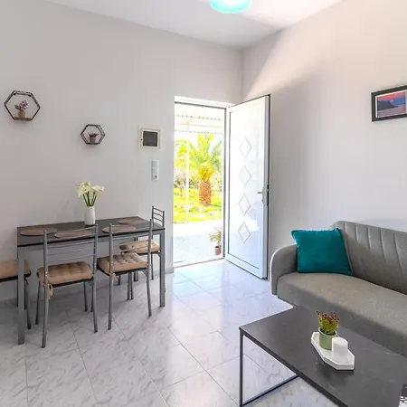 Beachside Apartment-1 Appartamento *