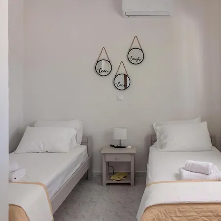 Beachside Apartment-1 *