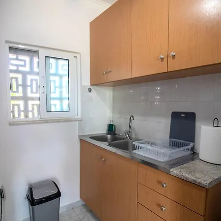 Beachside Apartment-1 *