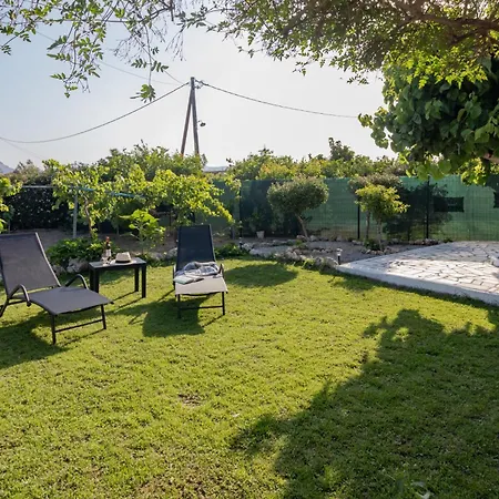 Beachside Apartment-1 * Afando