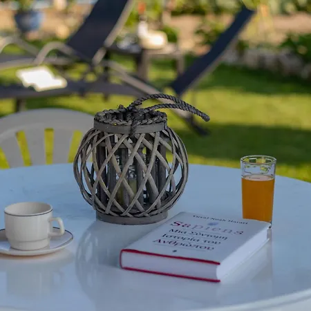 Beachside Apartment-1 *