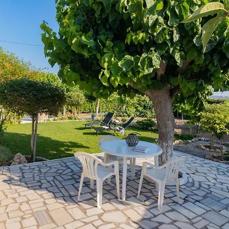 Beachside Apartment-1 Afando