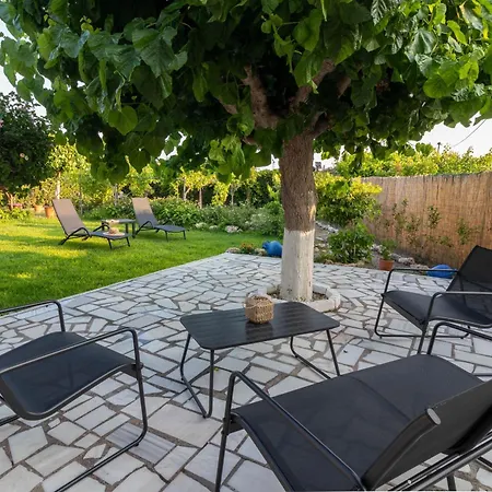 Beachside Apartment-1 *