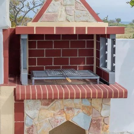 Beachside Apartment-1 * Afando