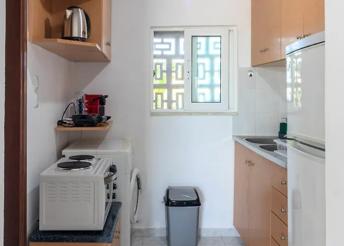 Beachside Apartment-1