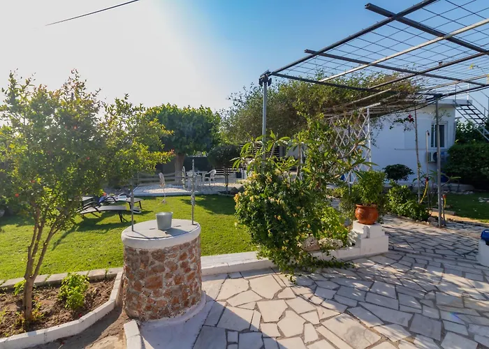 Beachside Apartment-1