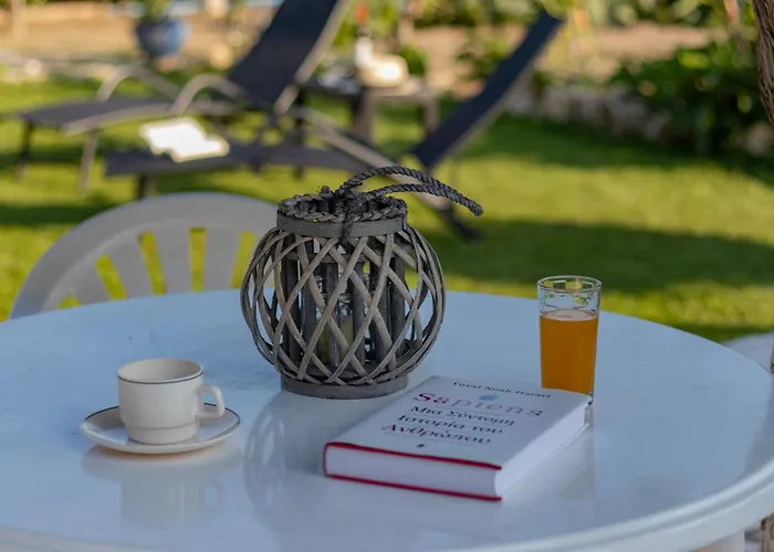 Beachside Apartment-1 *