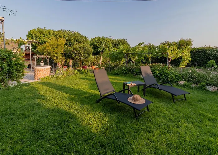 Beachside Apartment-1 Apartament *