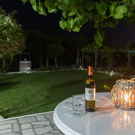 Beachside Apartment-1 Apartament *