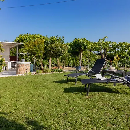 Beachside Apartment-1 公寓